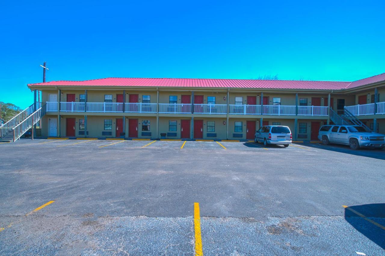 Days Inn By Wyndham アランサス・パス エクステリア 写真