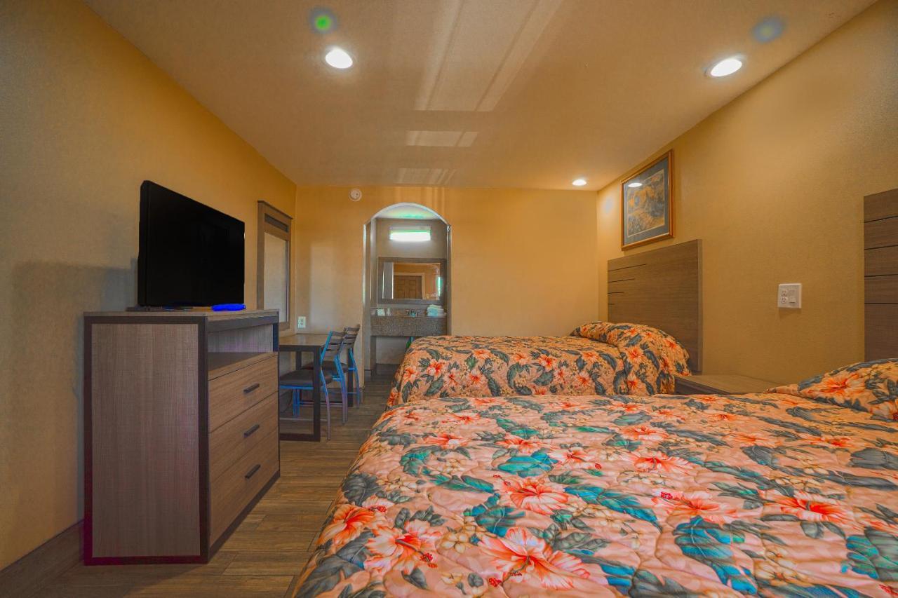Days Inn By Wyndham アランサス・パス エクステリア 写真