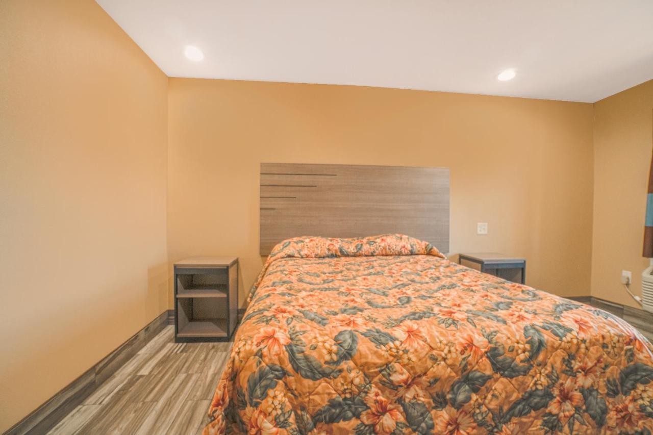 Days Inn By Wyndham アランサス・パス エクステリア 写真