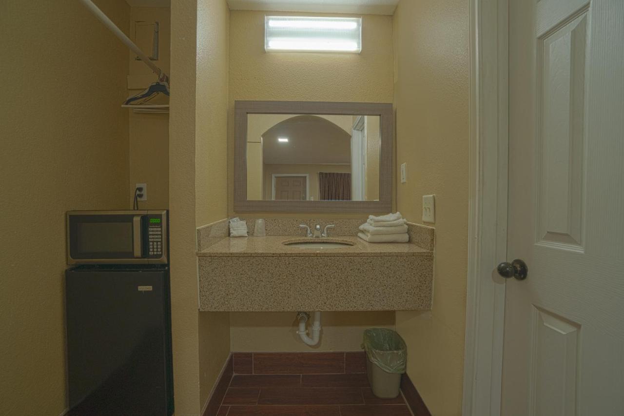 Days Inn By Wyndham アランサス・パス エクステリア 写真